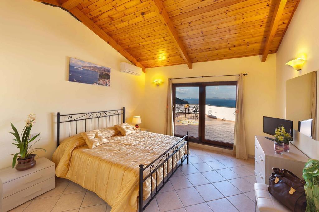 Appartamento Villa degli Ulivi Sant'Agnello Esterno foto
