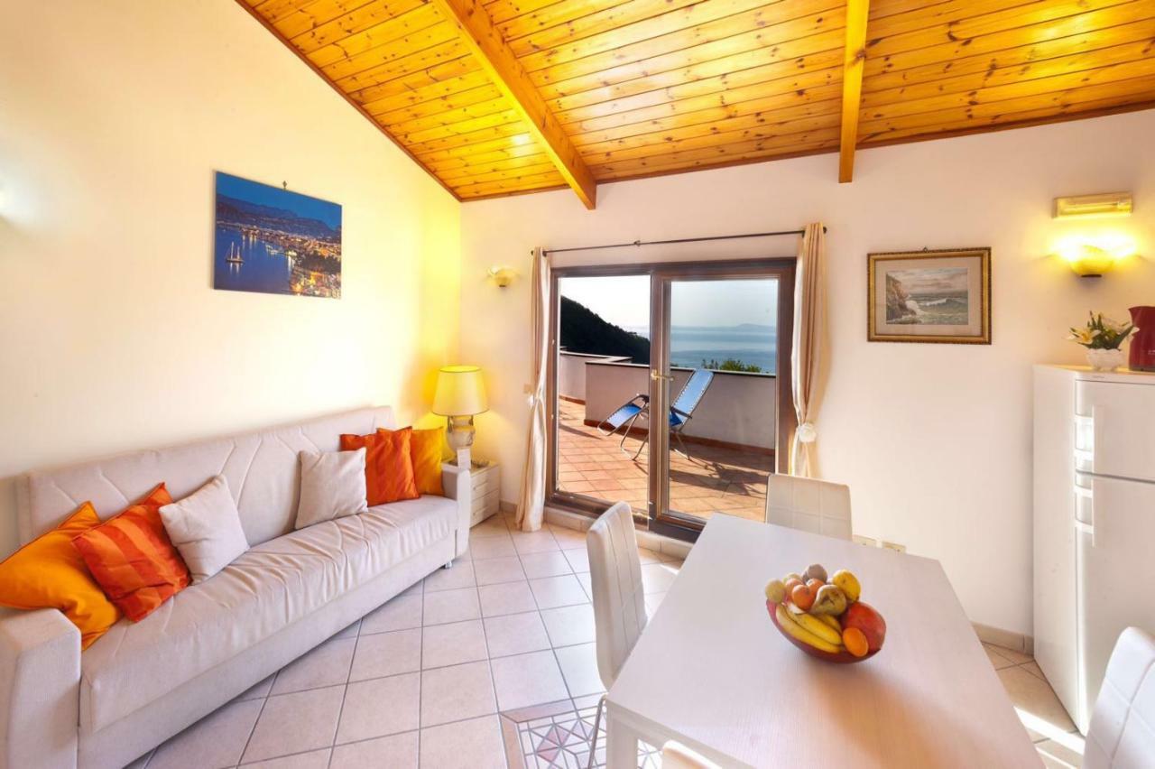Appartamento Villa degli Ulivi Sant'Agnello Esterno foto