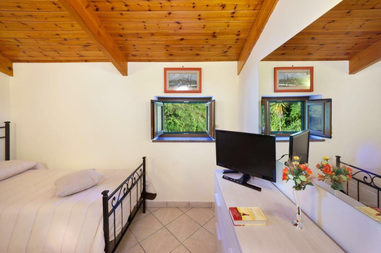 Appartamento Villa degli Ulivi Sant'Agnello Esterno foto
